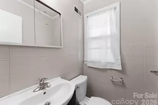 1136 E Woodlawn Rd, Charlotte, NC 28209 - Photo 34