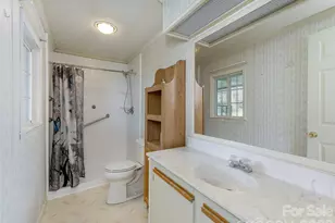 4 N Marjorie Ln, Hendersonville, NC 28792 - Photo 12