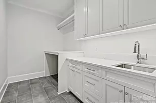 3701 Pelham Ln, Charlotte, NC 28211 - Photo 28