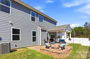 1092 Baldwin Dr, Lancaster, SC 29720 - Photo 2