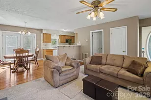 21 Sydney Ln, Asheville, NC 28806 - Photo 6