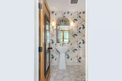 28 Forest Road, Asheville, NC 28803 - Photo 22