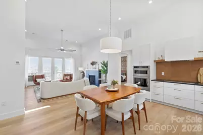 68 Carrie Drive, Hendersonville, NC 28792 - Photo 4