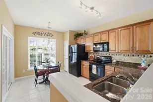 3235 Darlington Rd, Matthews, NC 28105 - Photo 14