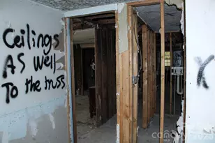 1293 Lake Logan Rd, Canton, NC 28716 - Photo 32