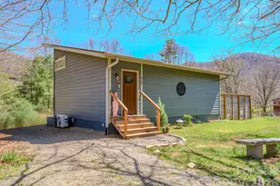 3 Taproot Trl, Barnardsville, NC 28709 - Photo 2