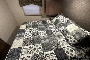 107 Pine St, New London, NC 28127 - Photo 10