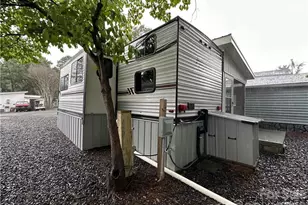 107 Pine St, New London, NC 28127 - Photo 24