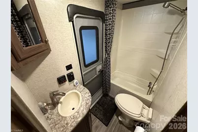 107 Pine Street, New London, NC 28127 - Photo 12