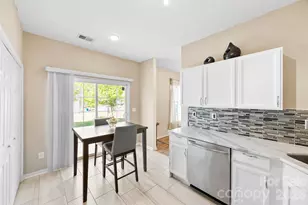 624 Cliffs Inn Circle, Charlotte, NC 28214 - Photo 12