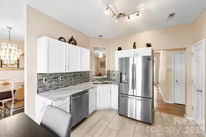 624 Cliffs Inn Circle, Charlotte, NC 28214 - Photo 8