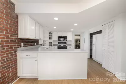 606 N Graham Street, Charlotte, NC 28202 - Photo 10