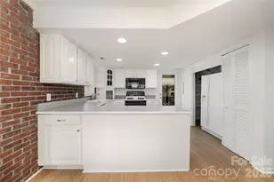 606 N Graham St, Charlotte, NC 28202 - Photo 10