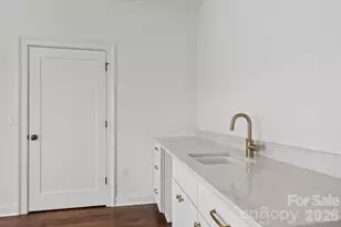 444 Hunter Ln, Charlotte, NC 28211 - Photo 36