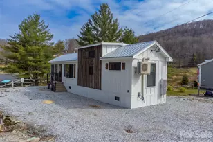 122 Mountain Breeze Rdg, Scaly Mountain, NC 28775 - Photo 2