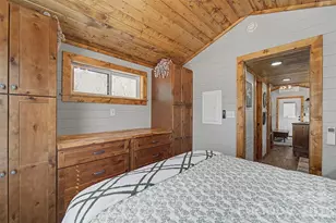 122 Mountain Breeze Rdg, Scaly Mountain, NC 28775 - Photo 22