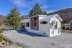 122 Mountain Breeze Rdg, Scaly Mountain, NC 28775 - Photo 6