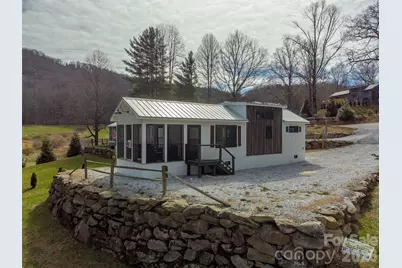 122 Mountain Breeze Ridge, Scaly Mountain, NC 28775 - Photo 4