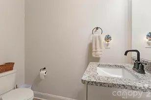 318 N Avon St, Gastonia, NC 28054 - Photo 20