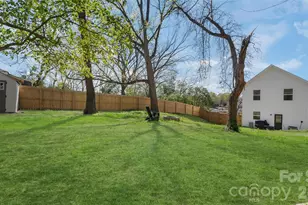 318 N Avon St, Gastonia, NC 28054 - Photo 36