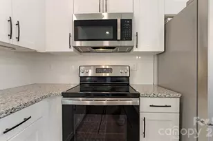 318 N Avon St, Gastonia, NC 28054 - Photo 18