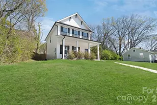 318 N Avon St, Gastonia, NC 28054 - Photo 4