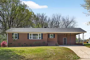 603 N Bost St, Statesville, NC 28677 - Photo 2