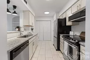 3505 Colony Crossing Dr, Charlotte, NC 28210 - Photo 16