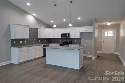 302 E Boyd Street #Unit C, Maiden, NC 28650 - Photo 2