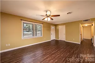 4367 Vine Arbor Dr, Hickory, NC 28602 - Photo 10