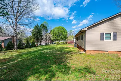 4367 Vine Arbor Drive, Hickory, NC 28602 - Photo 4