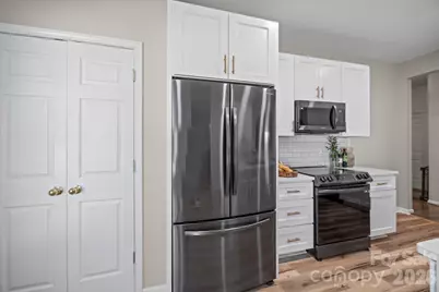 1124 Homestead Glen Boulevard, Charlotte, NC 28214 - Photo 12