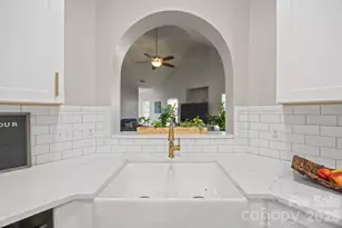 1124 Homestead Glen Blvd, Charlotte, NC 28214 - Photo 14