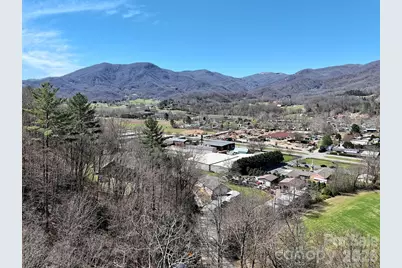 204 Minerva Drive #11, Waynesville, NC 28785 - Photo 8