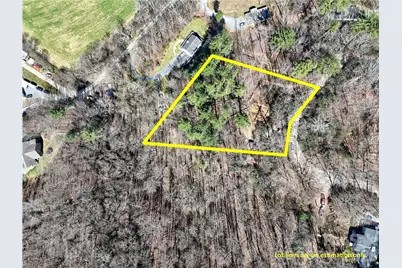 204 Minerva Drive #11, Waynesville, NC 28785 - Photo 2