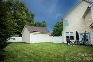 9904 Adelie Ct, Cornelius, NC 28031 - Photo 4