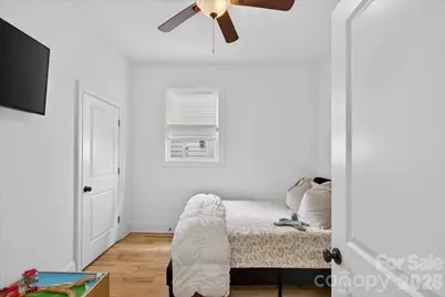 1001 Parkwood Avenue, Charlotte, NC 28205 - Photo 16