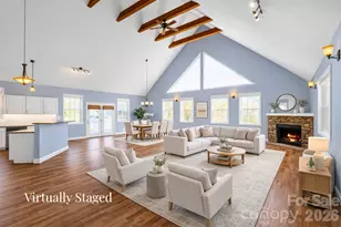 291 N Crab Meadow Dr, Hendersonville, NC 28739 - Photo 2