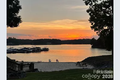 13820 Queens Harbor Road, Charlotte, NC 28278 - Photo 2