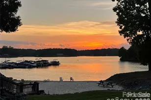 13820 Queens Harbor Rd, Charlotte, NC 28278 - Photo 2