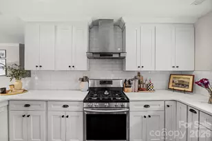 4418 Murrayhill Rd, Charlotte, NC 28209 - Photo 18