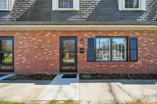 414 7th St NE, Hickory, NC 28601 - Photo 2