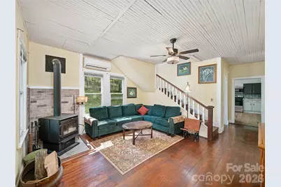 309 Hillside Drive, Burnsville, NC 28714 - Photo 6