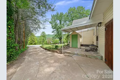 309 Hillside Drive, Burnsville, NC 28714 - Photo 28