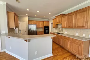 4037 Camrose Crossing Ln, Matthews, NC 28104 - Photo 2