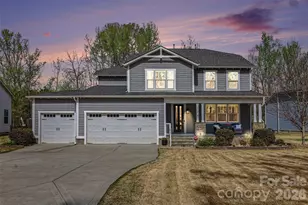 174 Country Lake Dr, Mooresville, NC 28115 - Photo 2