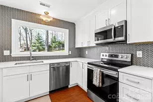 401 Leighton Ct, Matthews, NC 28105 - Photo 14