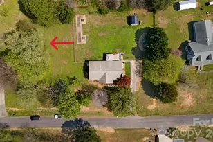 8919 W Meadow Ridge Rd, Fort Mill, SC 29707 - Photo 30