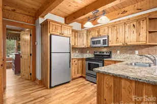 24 Rachels Cir, Maggie Valley, NC 28751 - Photo 10