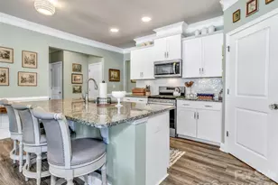 515 Fox Cove Rd, Hendersonville, NC 28792 - Photo 12